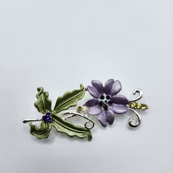 Peek a boo!  Flower daisy brooch pin for sale.  Box Not incl.  Purple & green - Picture 3 of 6